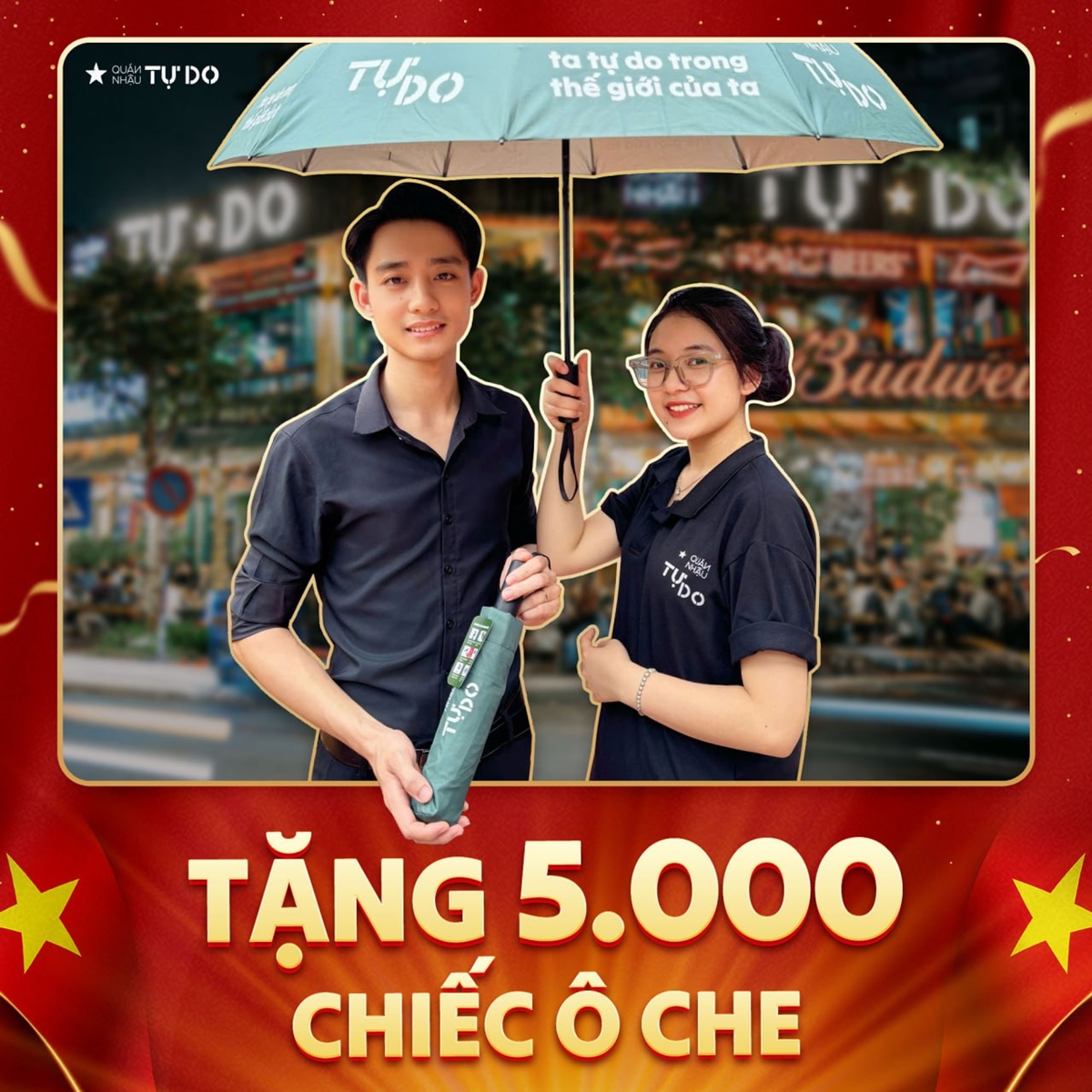 Tặng 5000 chiếc ô che