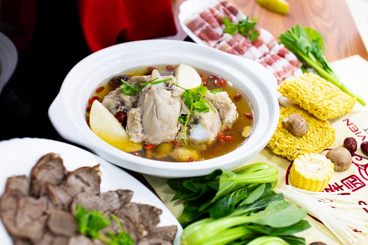 nhà hàng đặt tiệc tất niên quận thanh xuân a18