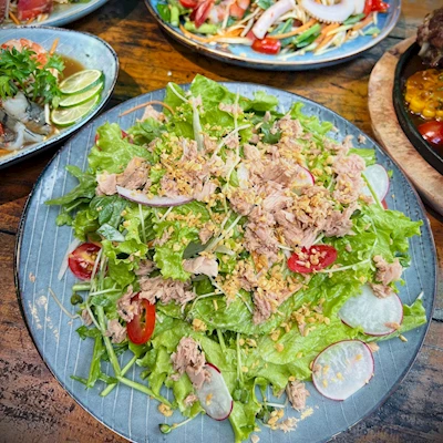 Salad cá ngừ