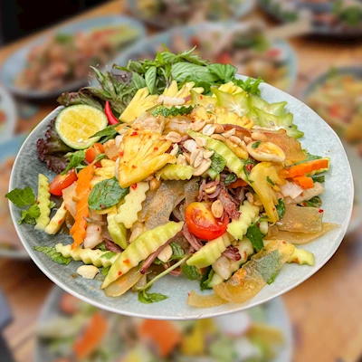 Nộm da trâu trộn xoài non