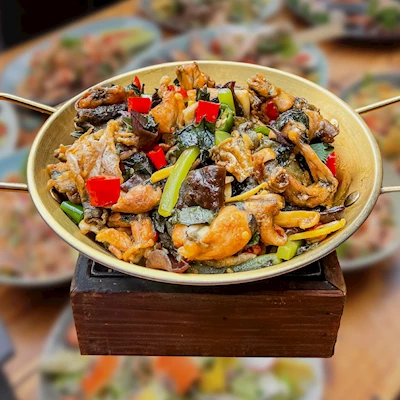 Ếch sốt tiêu gừng chua cay