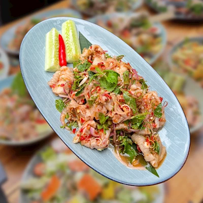 Gỏi chân gà trộn thính