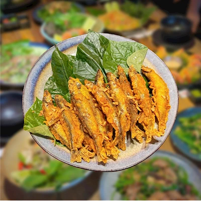 Cá Trứng Nhật Chiên Lá Lốt