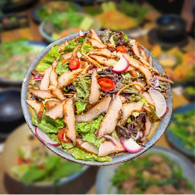 Salad Thịt Xá Xíu Mè Rang