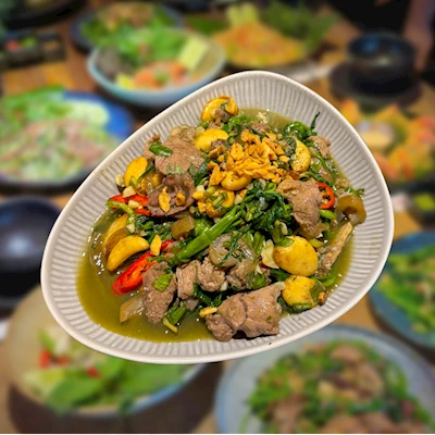 Bê Xào Rau Muống