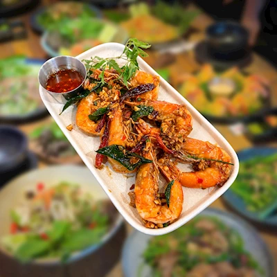 Tôm Sốt Me Đặc Biệt