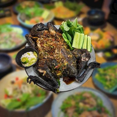 Gà Đen Nướng Mọi