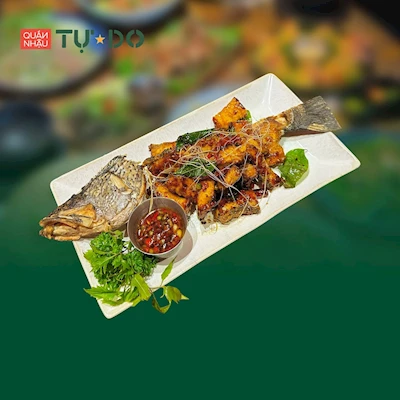 Cá chẽm chiên sốt me đặc biệt