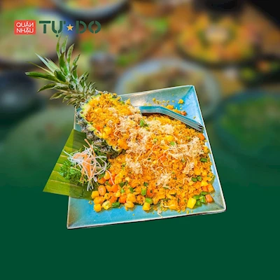 Cơm chiên dứa kiểu thái