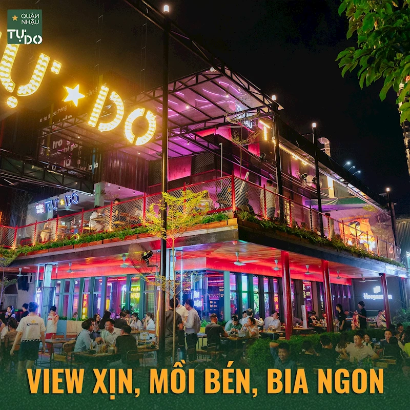 QUÁN BIA VIEW ĐẸP GIỮA LÒNG HÀ NỘI VỀ ĐÊM LUNG LINH ÁNH ĐÈN